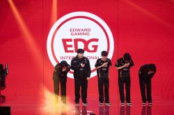 足球直播平台-EDG血洗100T，Scout开启传奇时刻峡谷大战入围赛，成为赛场最大亮点的简单介绍