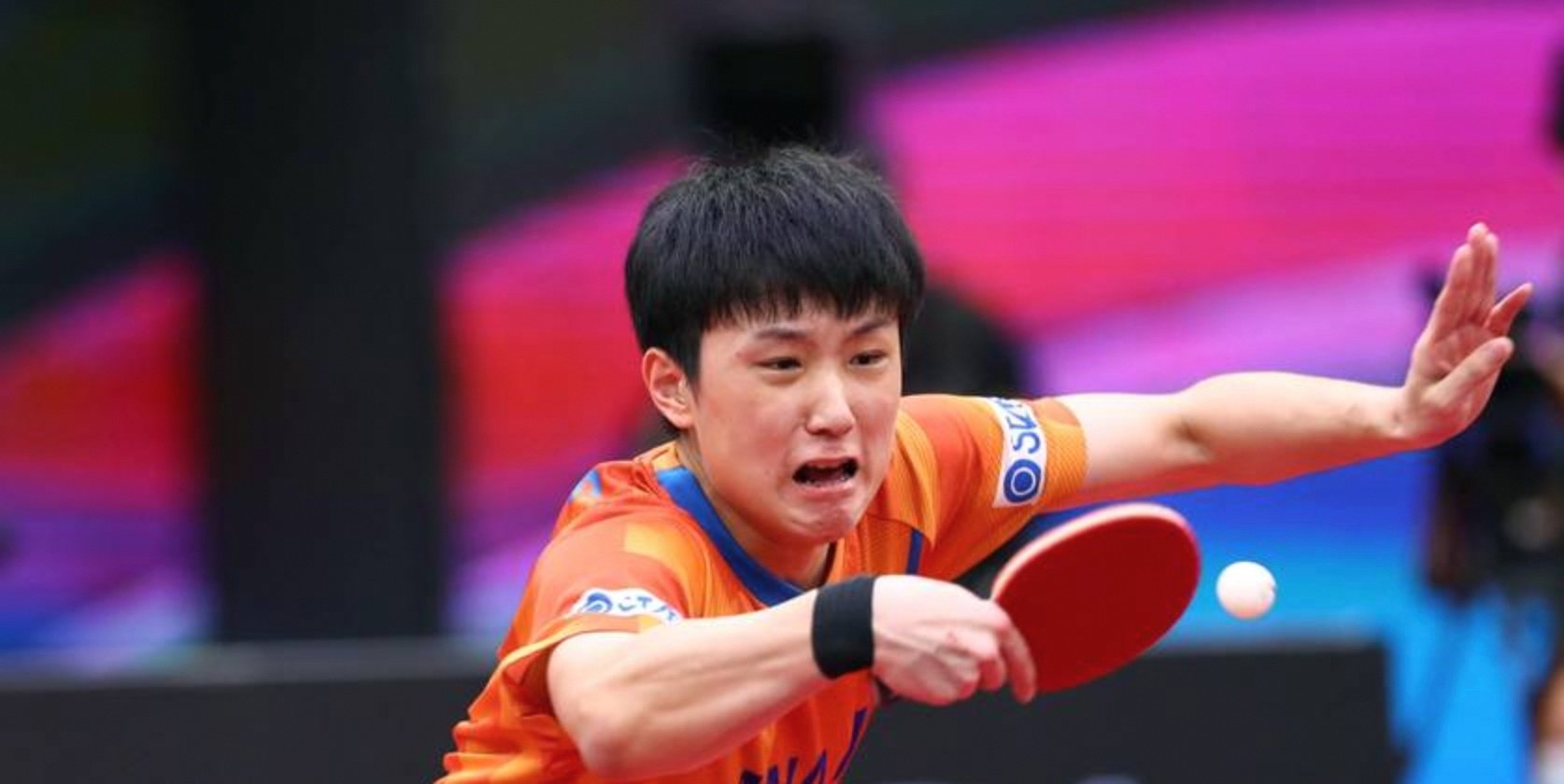 包含韩国乒乓球队鏖战日本乒乓球队，张本智和爆发神勇的词条