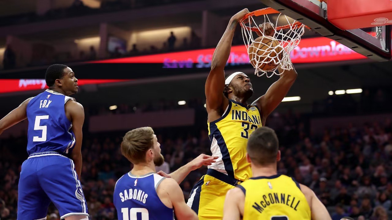 步行者强势澳大利亚男篮，福克斯送出助攻的简单介绍